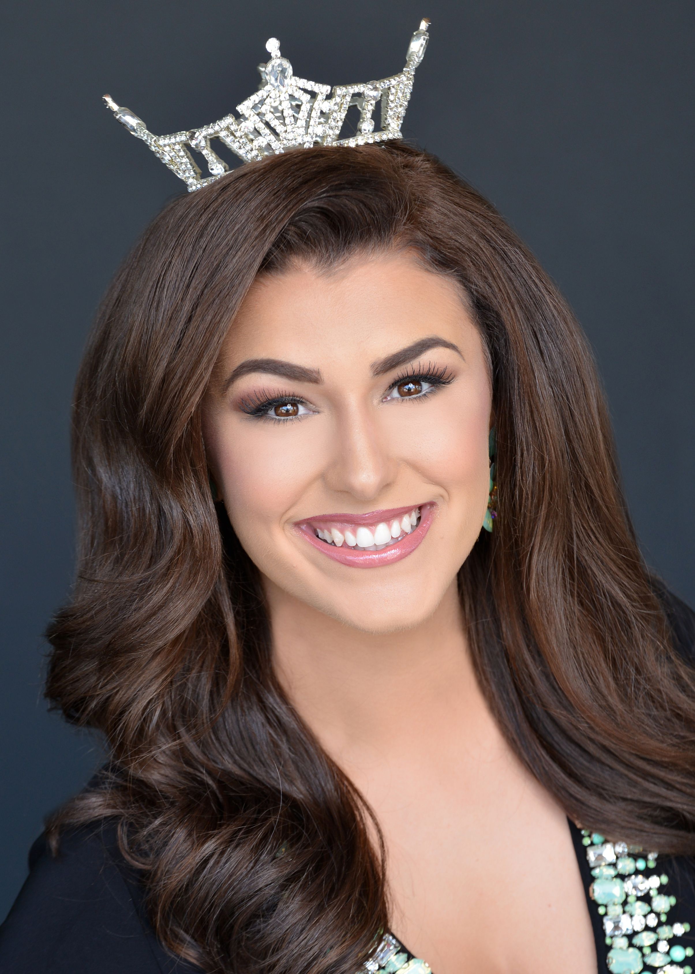 Rachel Mower Miss Blue Ridge Valley_edit